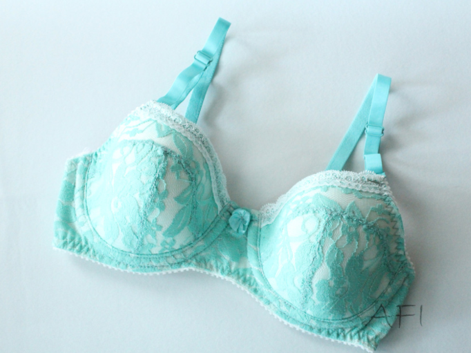 Maya Bra Sewing Pattern For Women (Sizes 60-100 Eur)