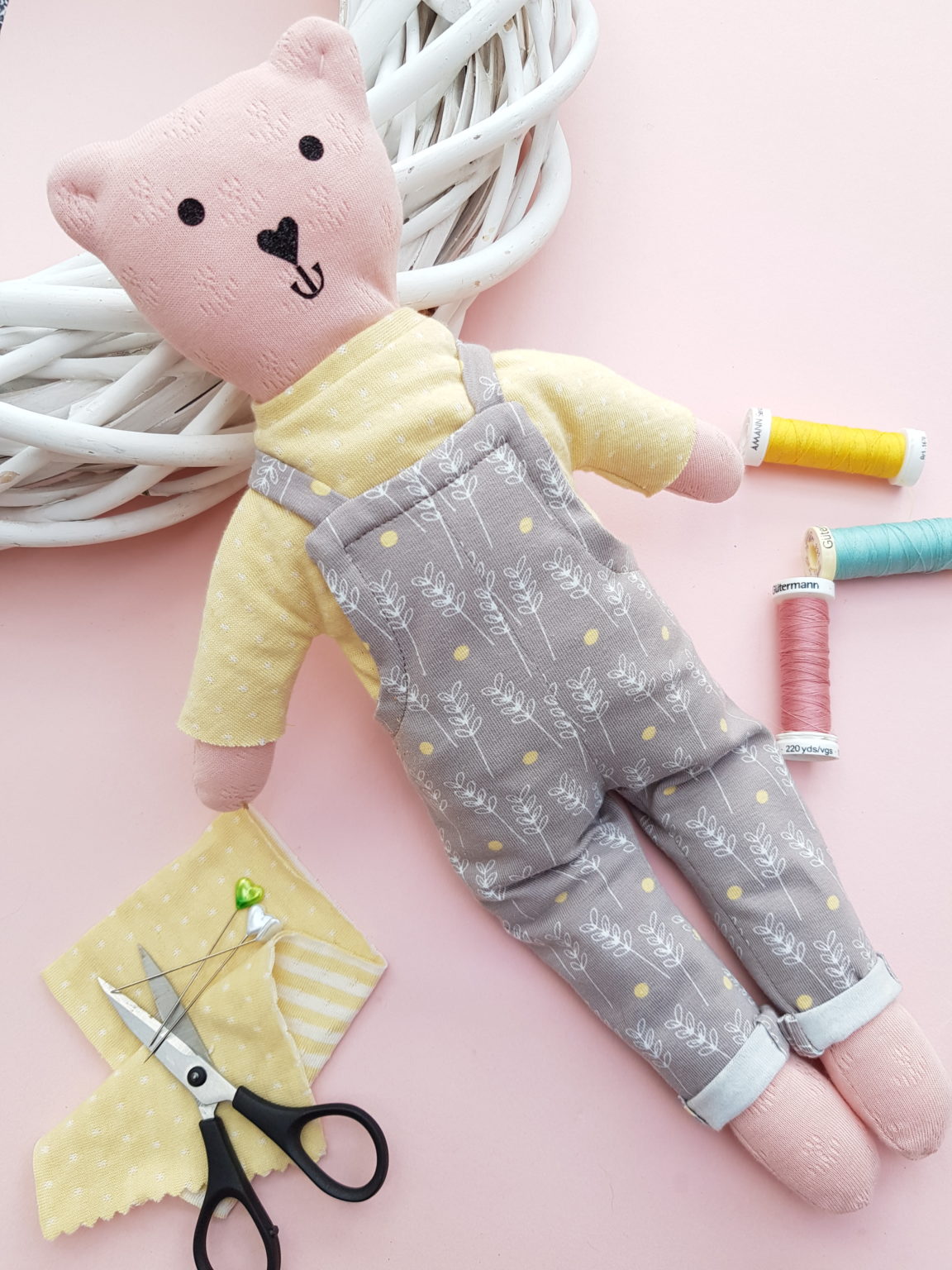 Teddy Clothes Sewing Pattern (Dungaree and Sweater)