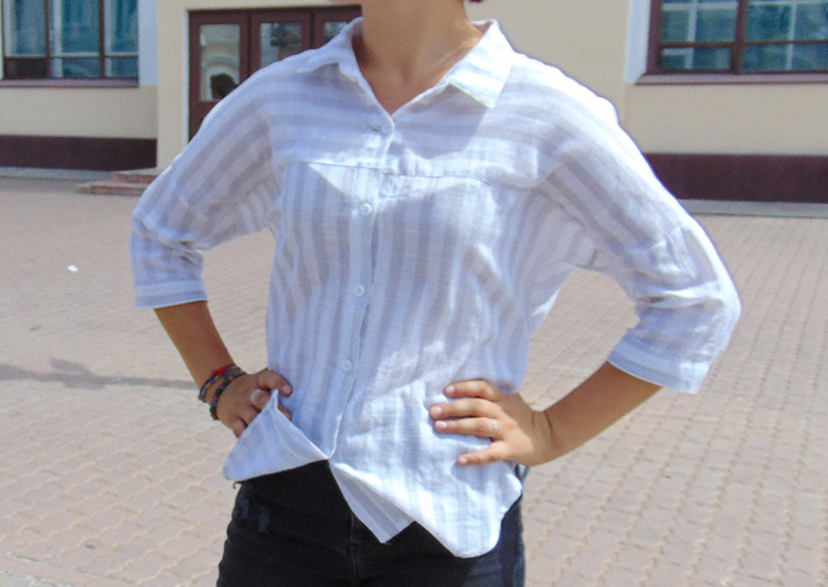 Shirt With A One-Piece Sleeve