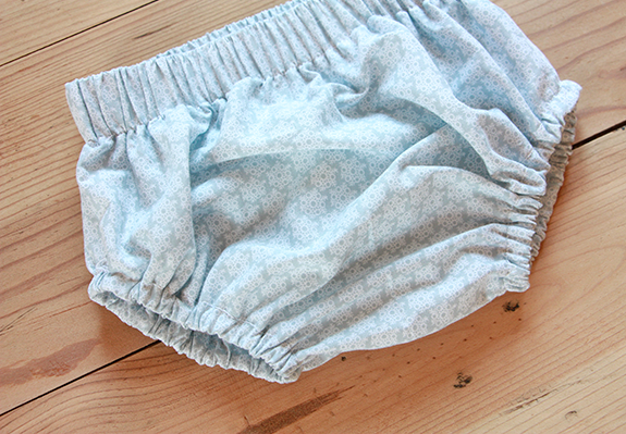 Retro Style Baby Panties -Free Sewing Pattern