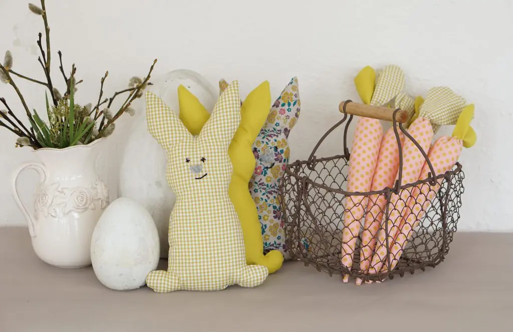 Easter Sewing Pattern: Sweet Bunnies & Fresh Carrots