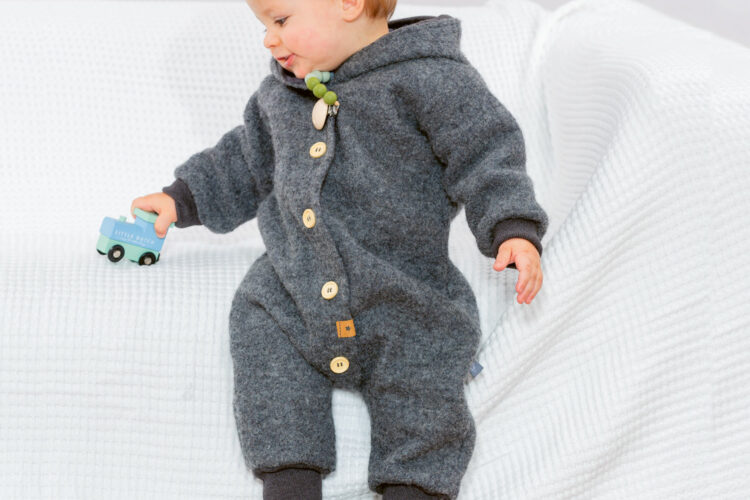 Free Sewing Pattern: Wool Dwarf Suit