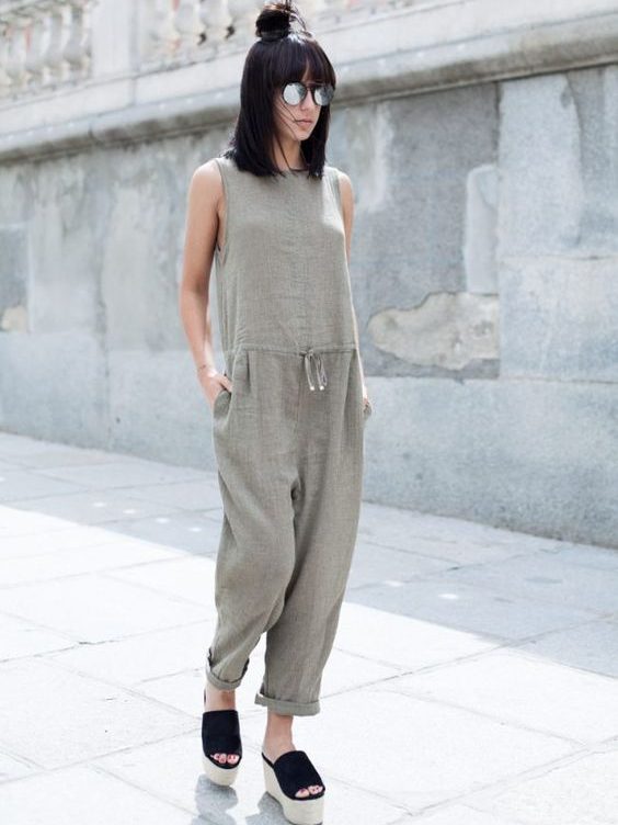 Linen jumpsuit – Free sewing pattern