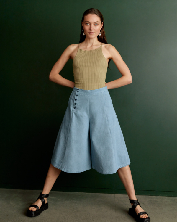 The Iduna Trouser Skirt: A Fusion Ff Chic And Sporty Style!