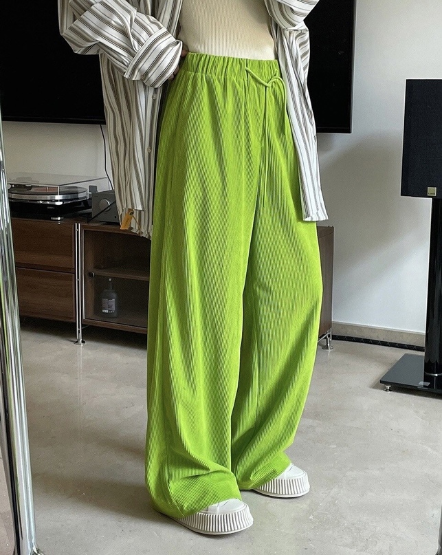 Loungewear Luxe: Free Lounge Pants Sewing Pattern With Elastic Band!
